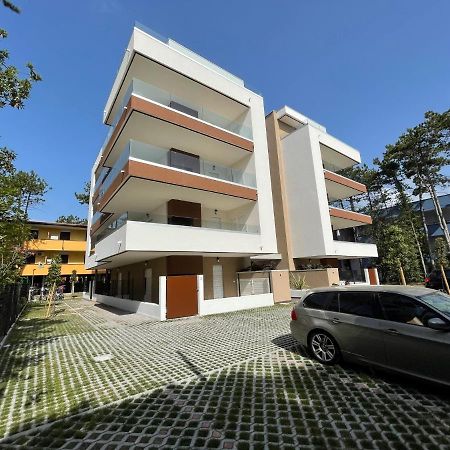 Iris Suite Bibione Exterior foto