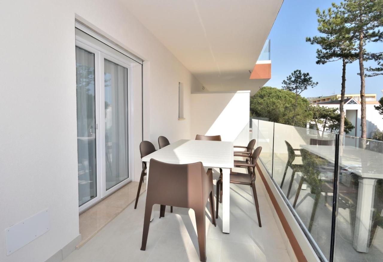 Iris Suite Bibione Exterior foto