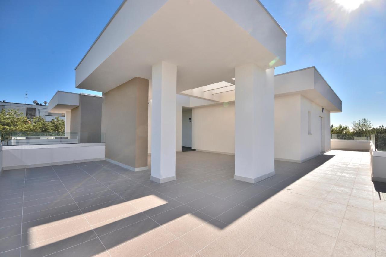 Iris Suite Bibione Exterior foto