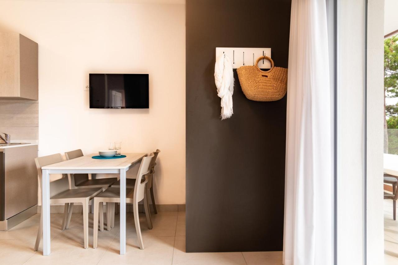 Iris Suite Bibione Exterior foto